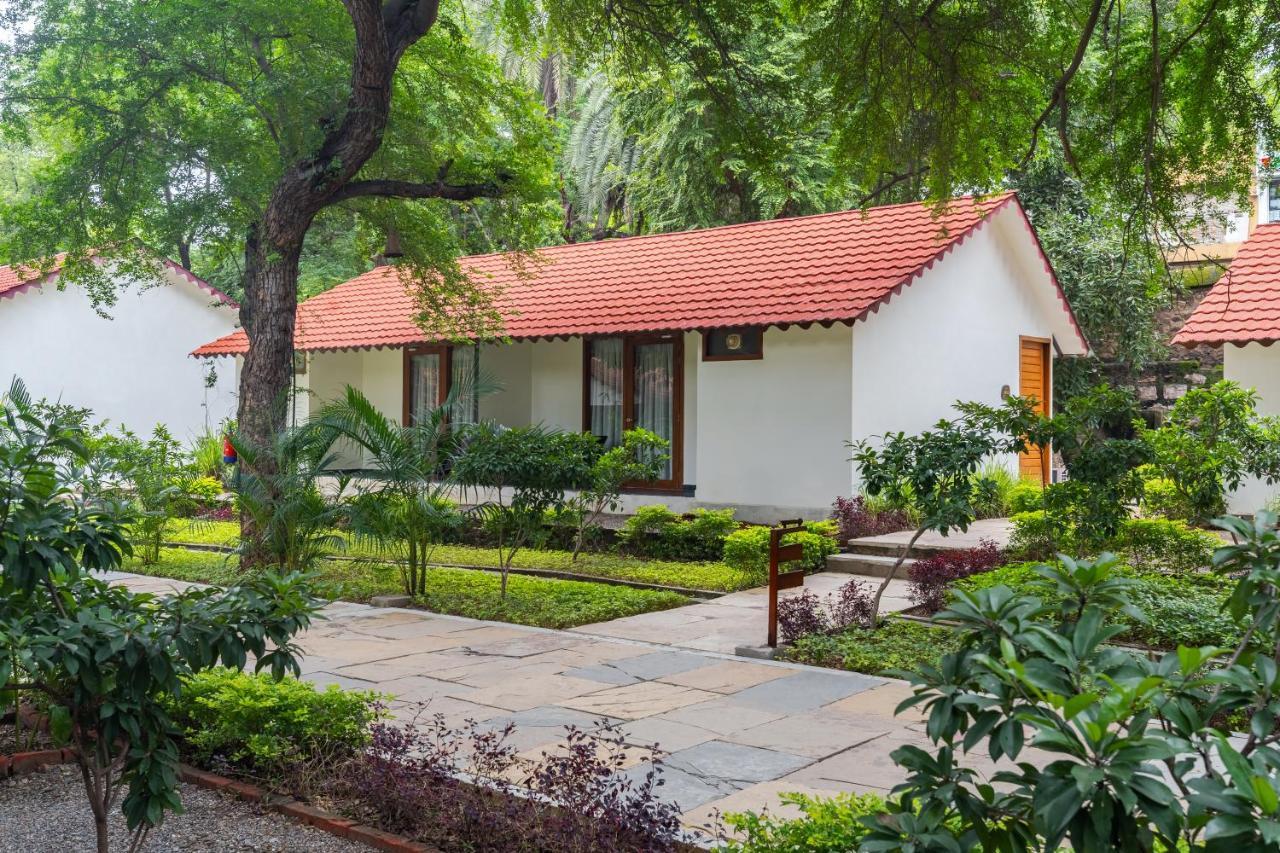 Aranya Vilas - A Nature Resort Удайпур Экстерьер фото